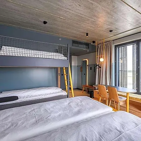 Comfort Helsinki Airport 万塔