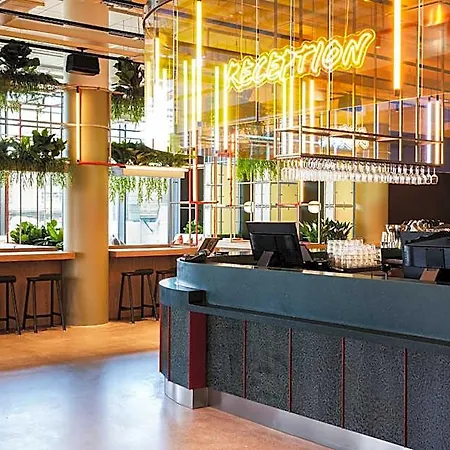Comfort Helsinki Airport 万塔
